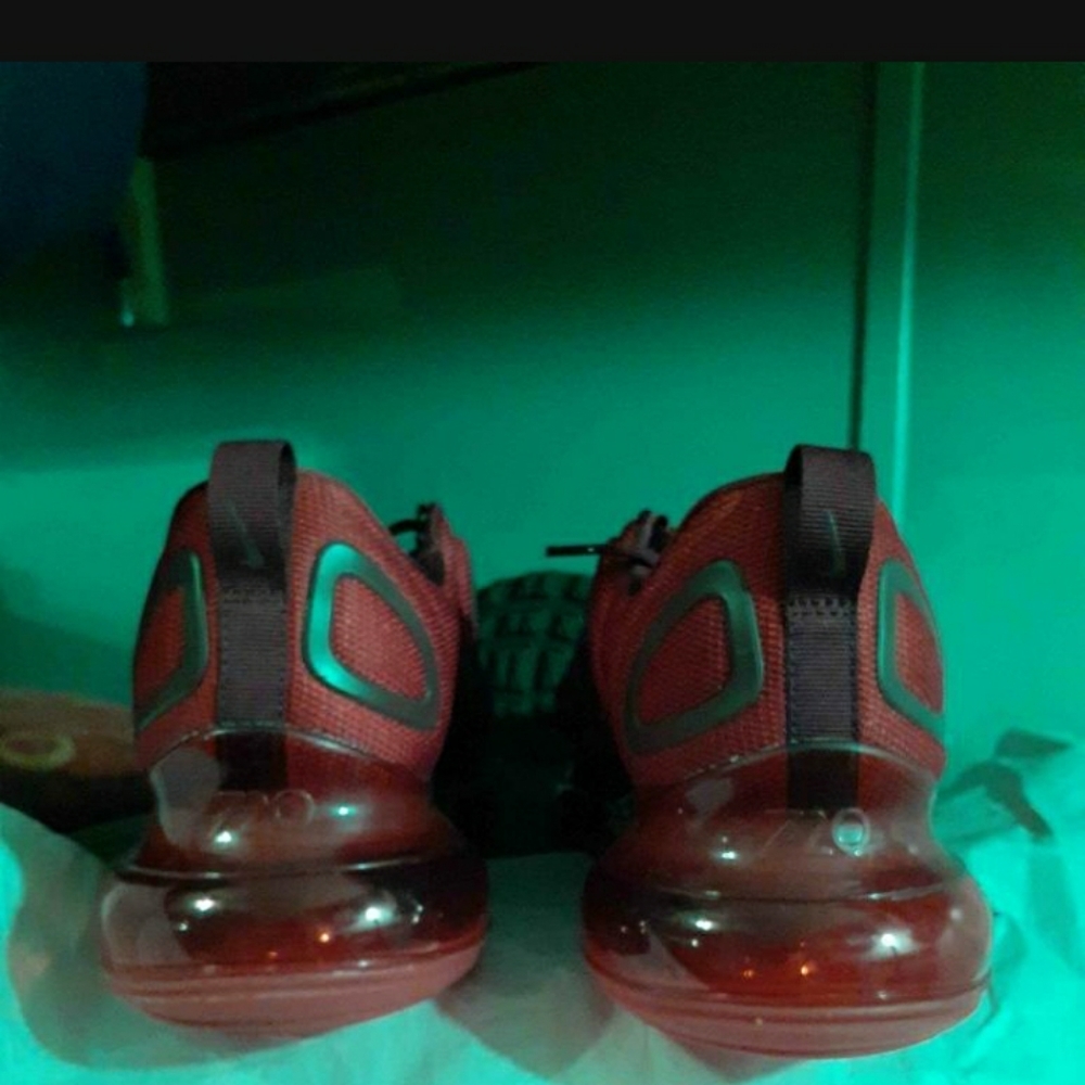 SOLD air max 720 - Picture 3 of 6